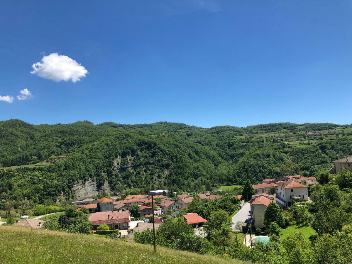 Tenuta Pian D'Attesio - Agriturismo Castelletto Soprano Ngoại thất bức ảnh